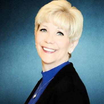 Profile Picture of Jackie Henry (@Jackehenry) on Twitter