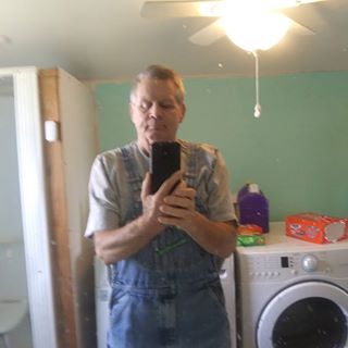 Profile Picture of Glen Vaughn (@glen.vaughn.501) on Facebook