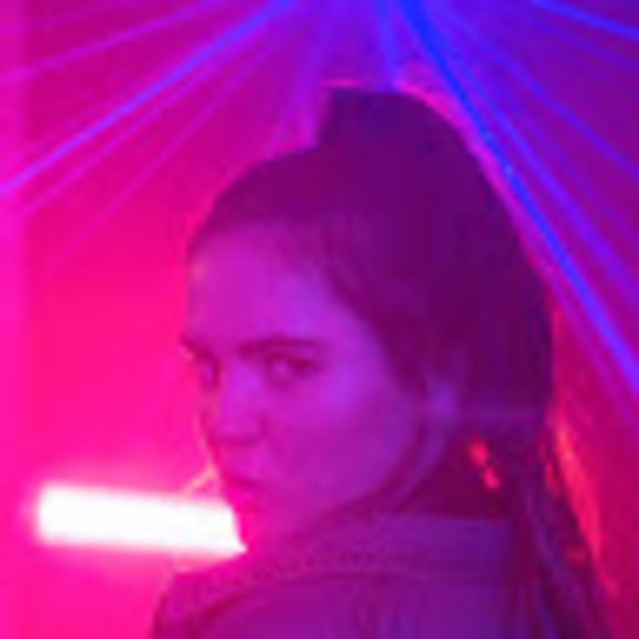 Profile Picture of Anna Catley (@annajcatley) on Poshmark