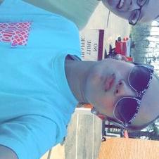 Profile Picture of Karlie Roberts ☁ (@karlieroberts72) on Twitter