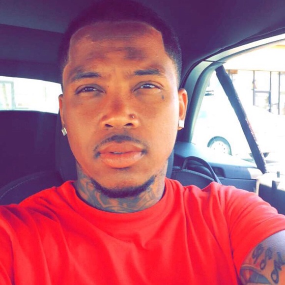 Profile Picture of John Mathis (@johnm500) on Poshmark