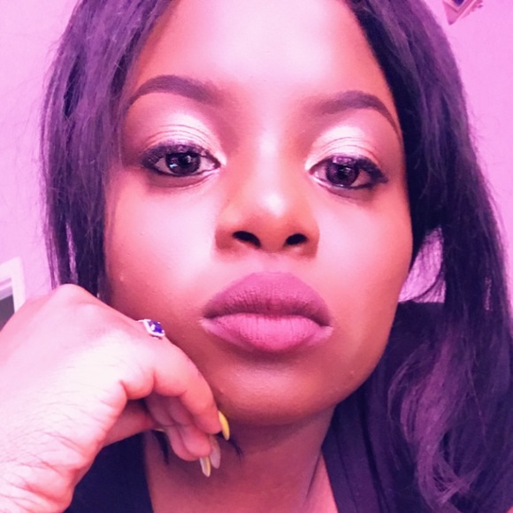 Profile Picture of Zakiya Cogman (@zakiyacogman) on Poshmark