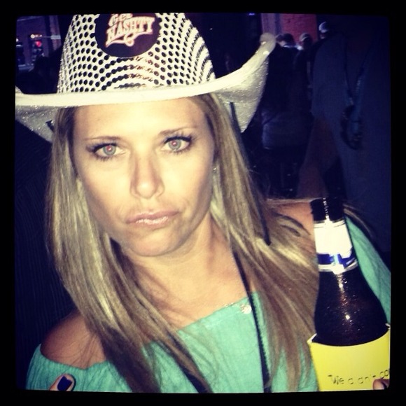 Profile Picture of Kellye Demski (@kkdemski) on Poshmark