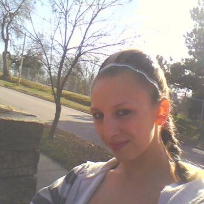 Profile Picture of Cassandra Rowland (@CassieGloria) on Twitter
