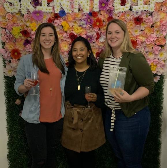 Profile Picture of Lauren Wimple (@lawimple) on Poshmark