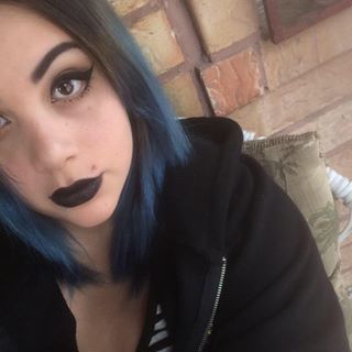 Profile Picture of Alice Handsaker (@WyssaBobissa) on Facebook