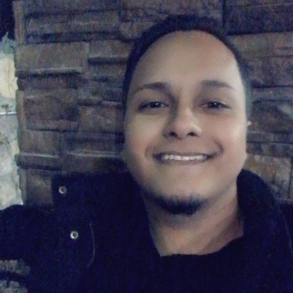 Profile Picture of Alex Jaquez (@alexjaquez1114) on Poshmark