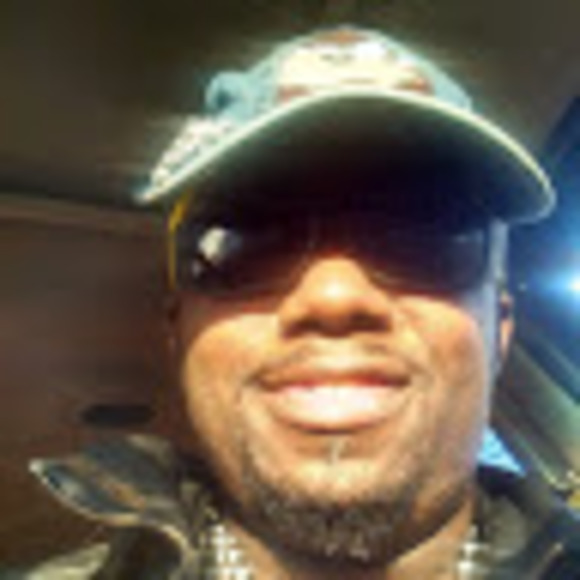 Profile Picture of Eugene Barker (@tazz_2) on Poshmark