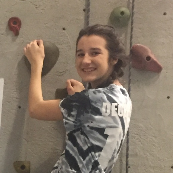 Profile Picture of Lilly Degenhart (@lillydege) on Poshmark