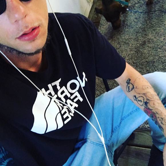 Profile Picture of Matthew Shawn (@matthewshawnn) on Poshmark