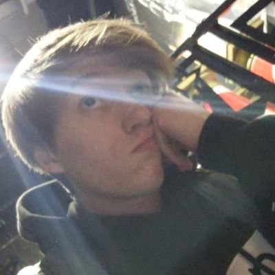 Profile Picture of ⬜ Sam Carver ⬛ (@PrismSam) on Twitter