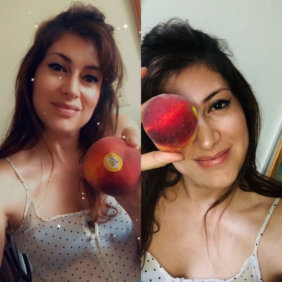 Profile Picture of Raquel Barrera (@rockyfox) on Poshmark