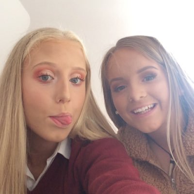 Profile Picture of Ruby Coffey (@RubyCof59450420) on Twitter