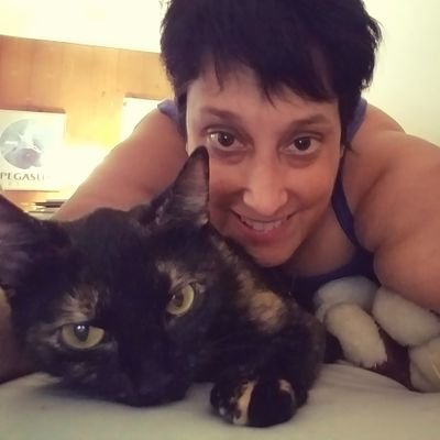 Profile Picture of Carroll Swan (@@CrazyLadySwan) on Twitter