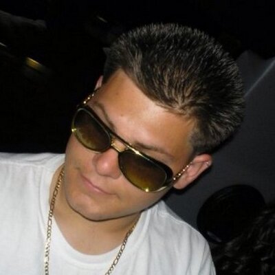 Profile Picture of Vincent Savarese (@vinnySavs) on Twitter