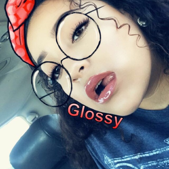 Profile Picture of Heavenly Jimenez (@phoenix702) on Poshmark