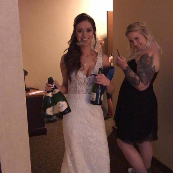 Profile Picture of Britney Wolf (@bmwolf) on Poshmark