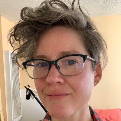 Profile Picture of Nicole H DeSmet (@NicoleHDeSmet) on Twitter