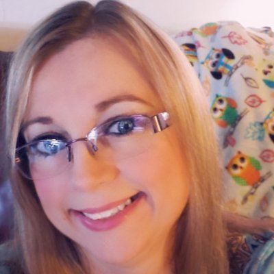 Profile Picture of Angie McLaughlin  🤪 (@AngieMc79812117) on Twitter