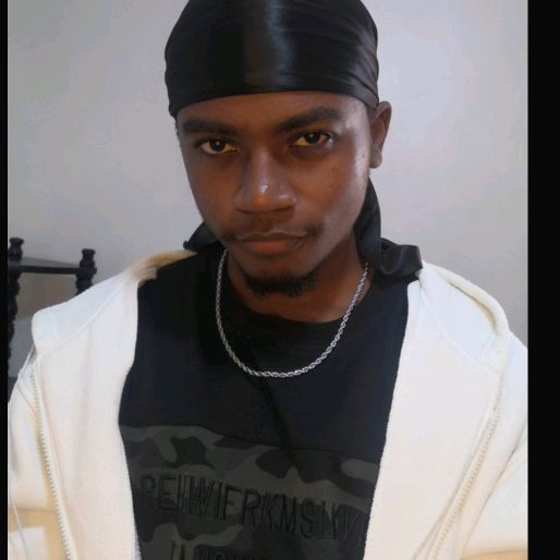 Profile Picture of darryldesiderium (@darryldesiderium) on Tiktok