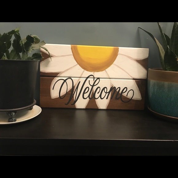 Janet Denneny - Poshmark Profile Picture of Janet Denneny (@janetdenneny) on Poshmark