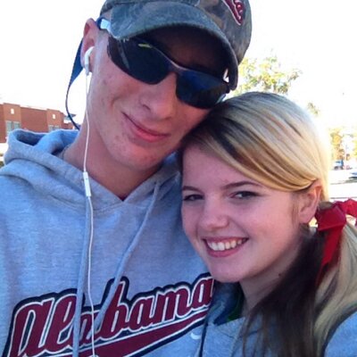 Profile Picture of Nikki Bateman (@nickeli12) on Twitter