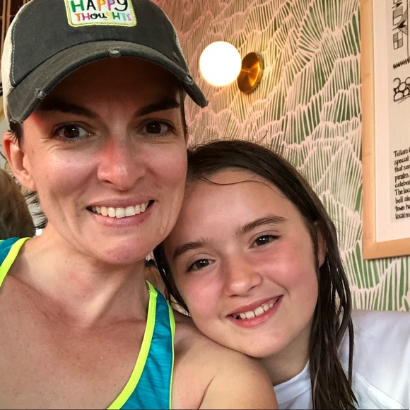 Profile Picture of Alicia Theriault (@atheriault6) on Poshmark