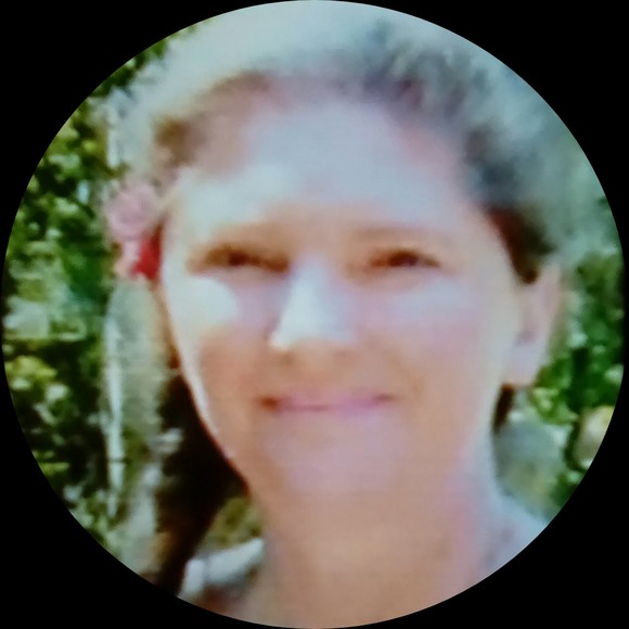Profile Picture of Sandra Saxton (@primping) on Poshmark