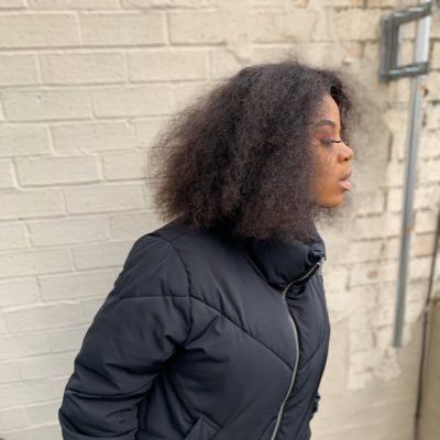 Profile Picture of Maggie💚🐍 (@GLOWworldwide) on Twitter