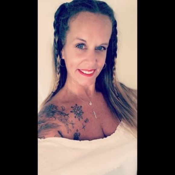 Profile Picture of Jacinta Stout (@parivergirl) on Poshmark