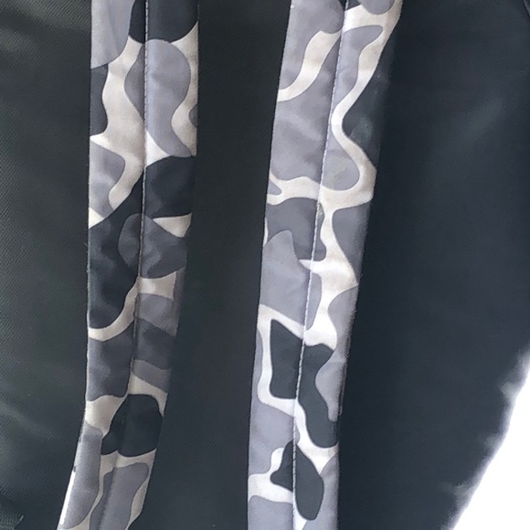 Profile Picture of Andes Jimenez (@andrejs) on Poshmark