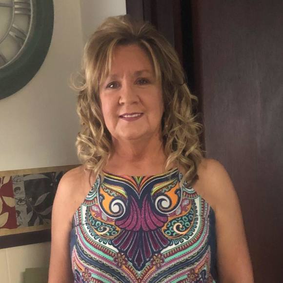 Profile Picture of Deena Ishmael (@hevyn2) on Poshmark