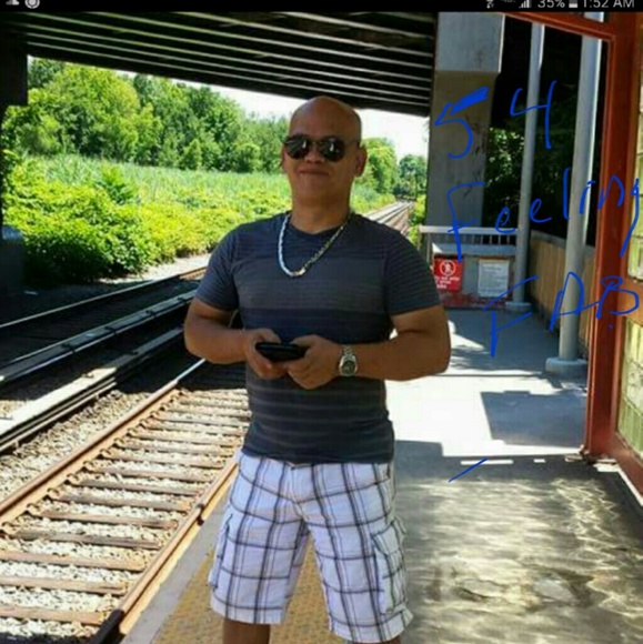 Profile Picture of Peter Velez (@kickbxer54) on Poshmark