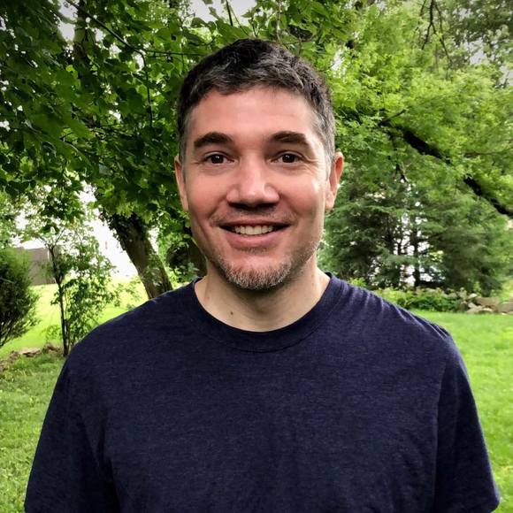 Profile Picture of Patrick Brewster (@patriqq) on Poshmark