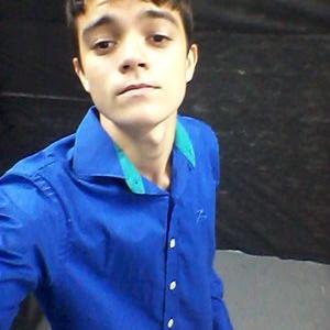 Profile Picture of Victor Luciano (@victorluciano33) on Twitter