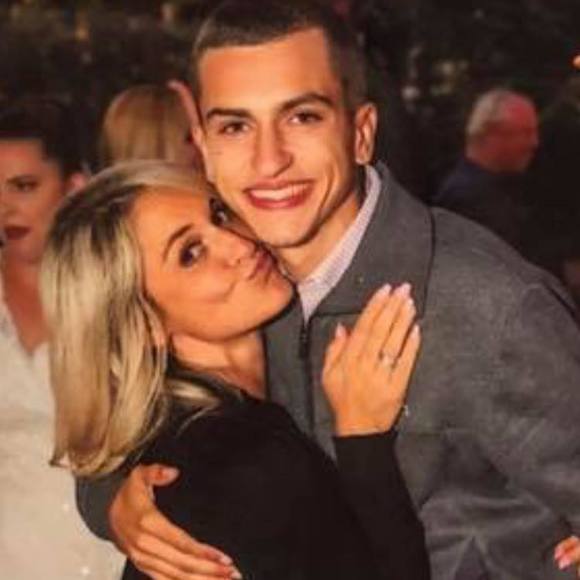 Profile Picture of Susanne Feusi (@sfeusi) on Poshmark