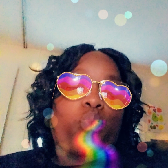 Profile Picture of Barbara Clay (@barbaraclay45) on Poshmark