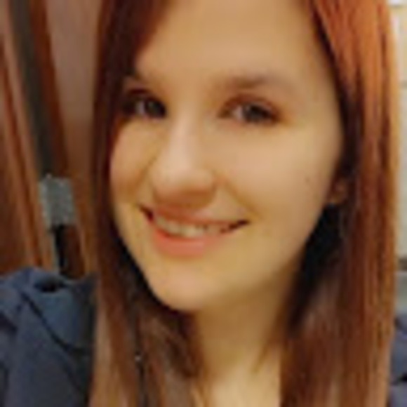 Profile Picture of Alyssa Twardowski (@alyt1122) on Poshmark