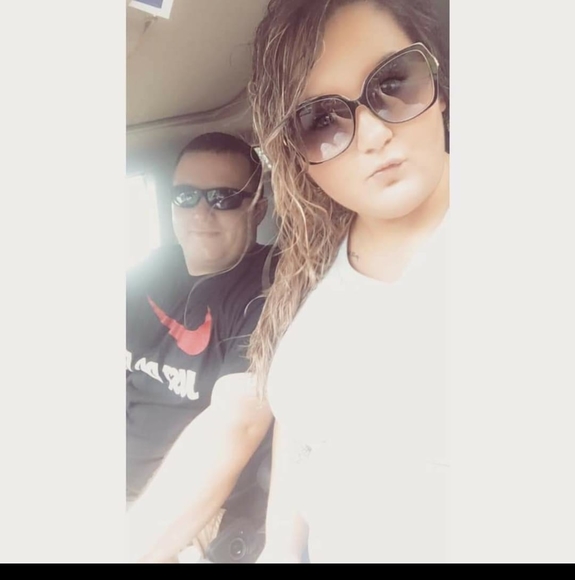 Profile Picture of Katelyn Hinerman (@katelynhinerman) on Poshmark