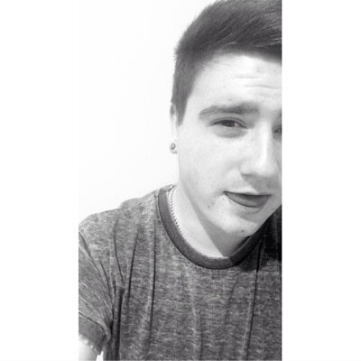 Profile Picture of Daniel Mawhinney (@Ducksauce69_) on Twitter