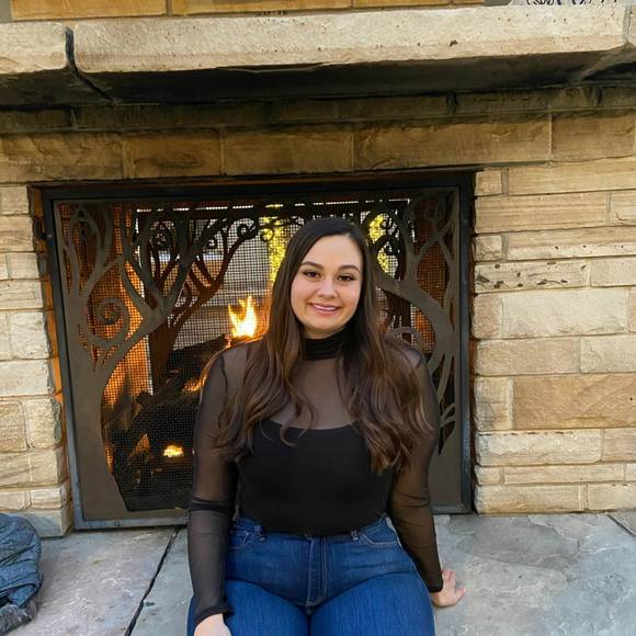 Profile Picture of Morgan Rizzuto (@mjrizzuto) on Poshmark