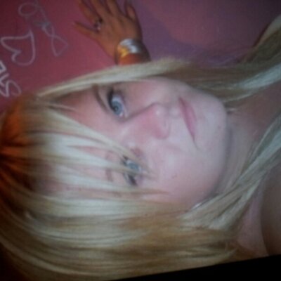 Profile Picture of Jodie Chandler (@JoJoSunflower) on Twitter