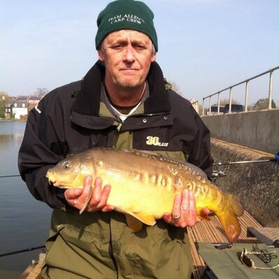 Profile Picture of Steve Breeze (@1stevebreeze) on Twitter