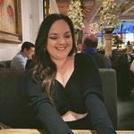 Profile Picture of Jillian Leonard (@brunetteinbloom) on Instagram