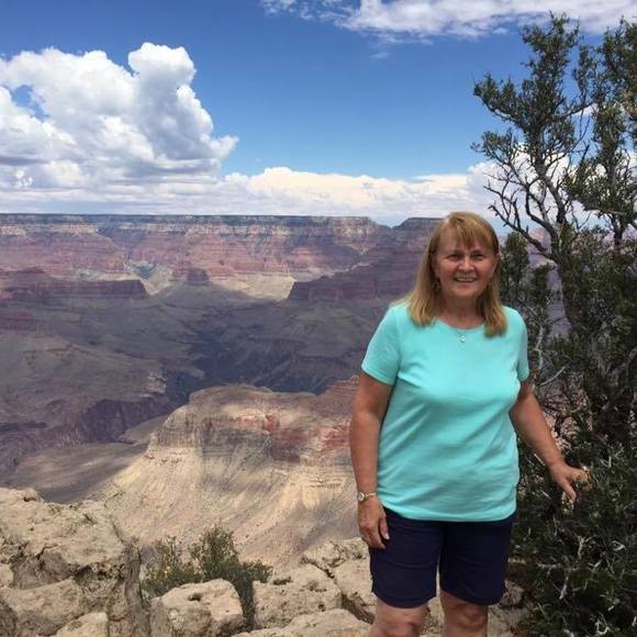 Profile Picture of Barb Tanski (@batanski) on Poshmark