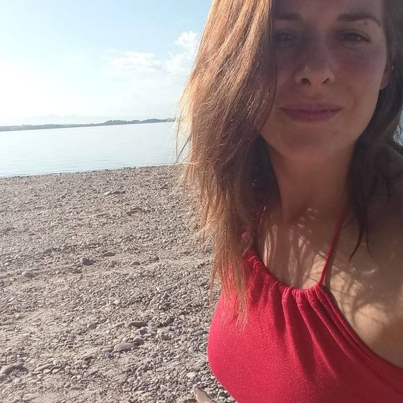 Profile Picture of Olivia Parrish (@oparrish) on Poshmark