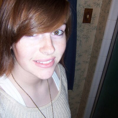 Profile Picture of Anne Chappell (@AnneBasil) on Twitter