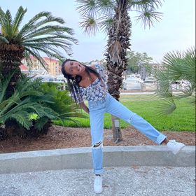 Profile Picture of Danielle Springle (@Danielle_Sprinkles) on Pinterest