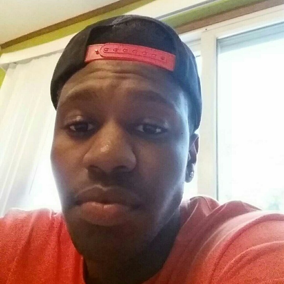 Profile Picture of Andrew Granger (@granger501) on Poshmark