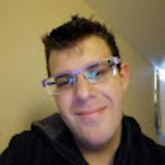 Profile Picture of Chris Leger (@chrisleger) on Poshmark